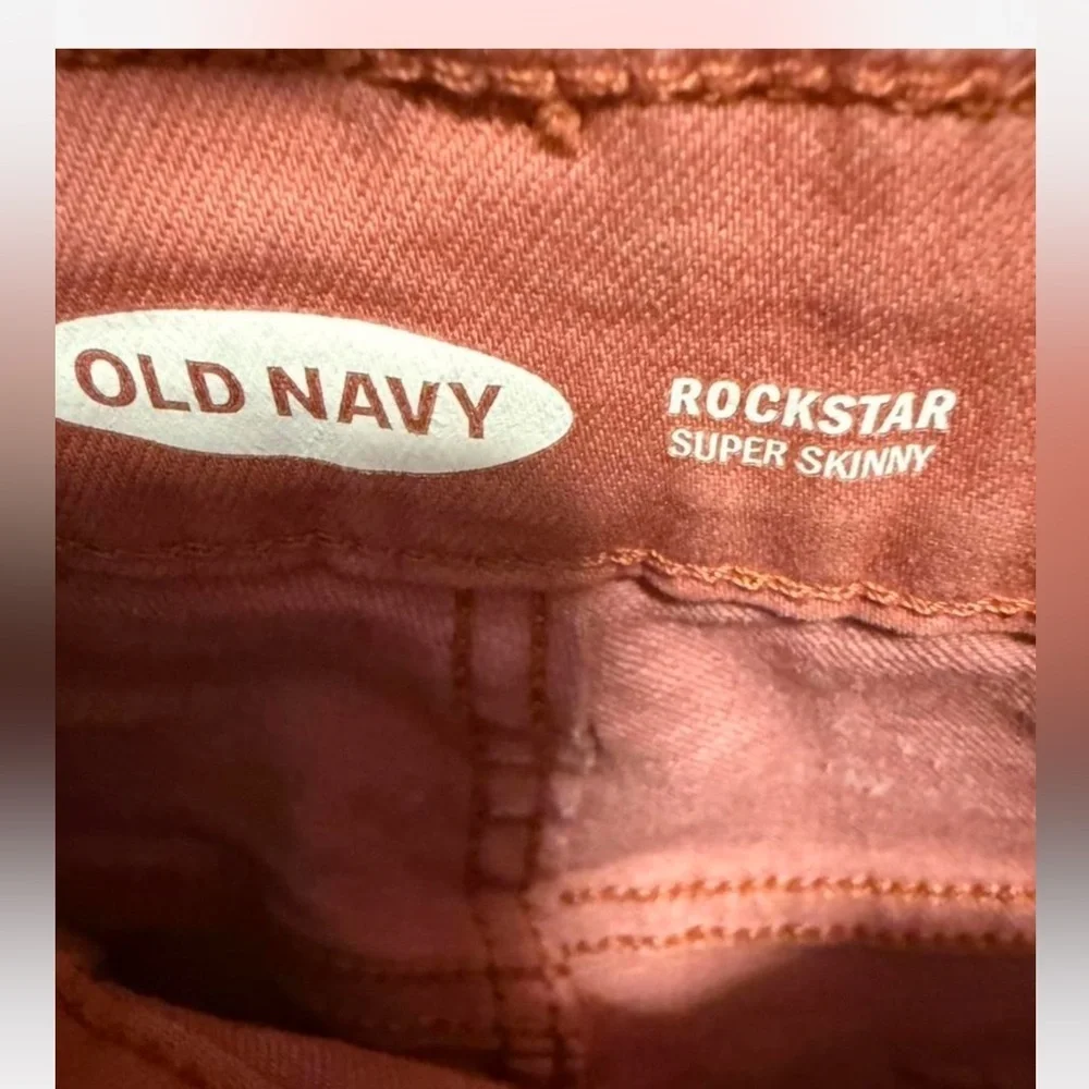 Old Navy Women's Salmon Skinny Jeans